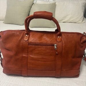 VINTAGE Canyon Outback Leather Goods Duffel Bag - new, no tags